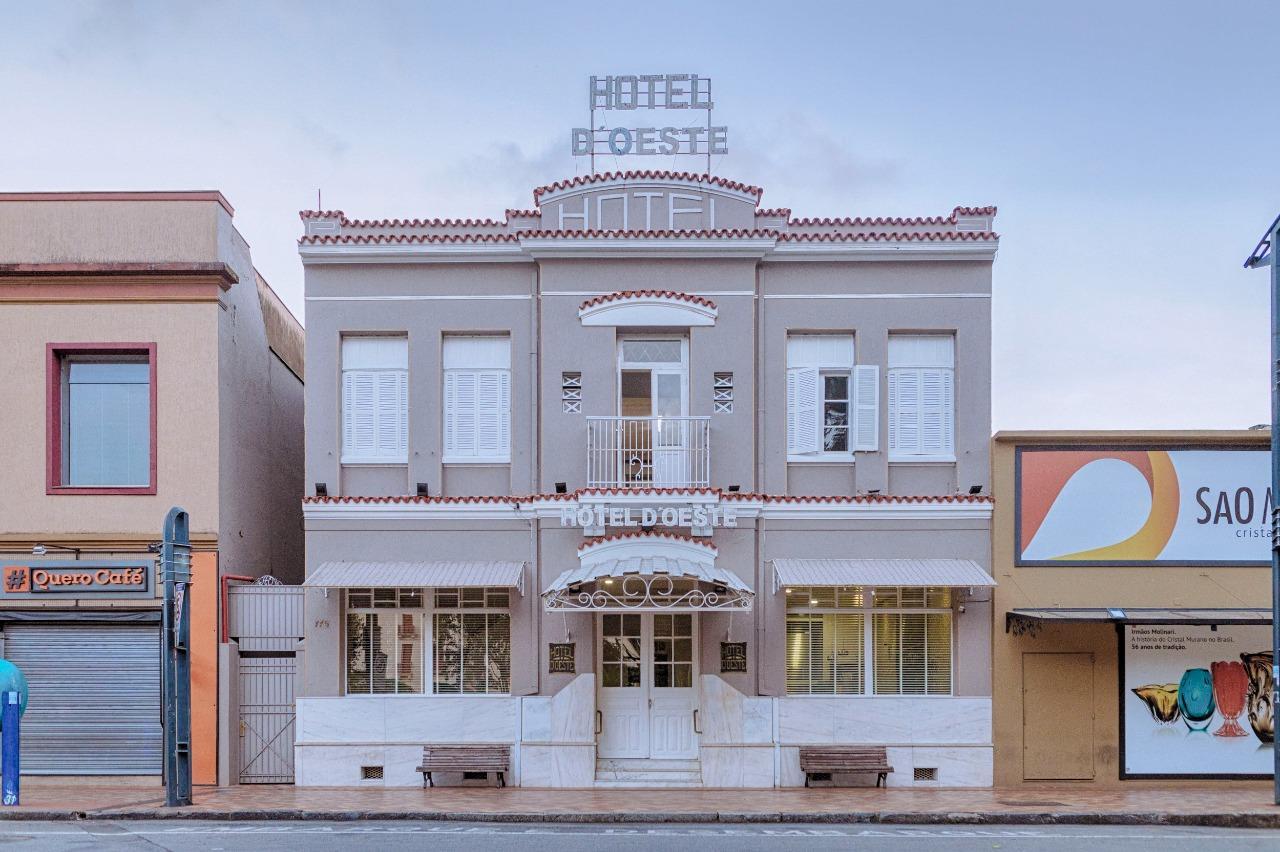 Mova Hotel D'Oeste - Localizado Em Frente A Praca Principal Da Cidade, Na Area Central - Pe Na Praca Poços de Caldas المظهر الخارجي الصورة